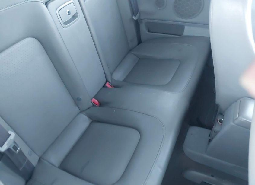 Photo 8 of 2005 Volkswagen New BEETLE GLS (VIN 3VWCM31Y05M361818)