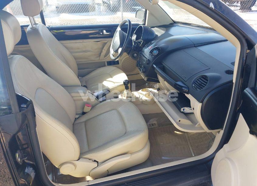 Photo 5 of 2004 Volkswagen New BEETLE GLS (VIN 3VWCM31Y24M338507)