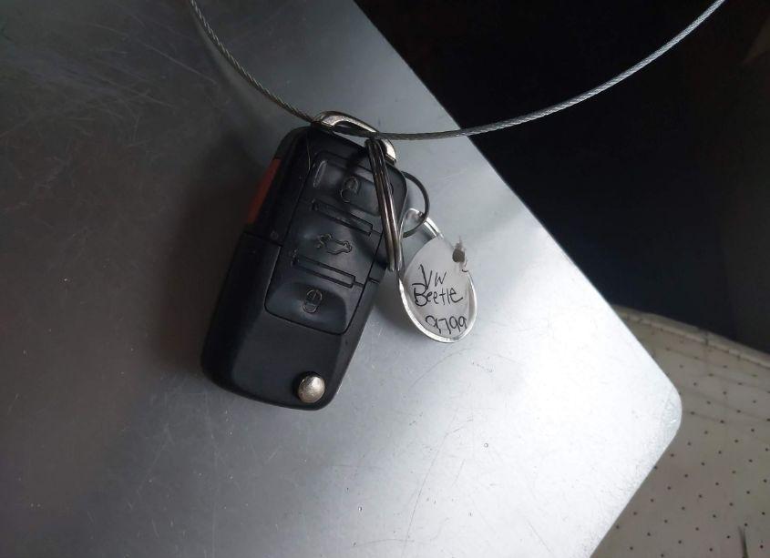 Photo 11 of 2005 Volkswagen New BEETLE GLS (VIN 3VWCM31Y45M309799)