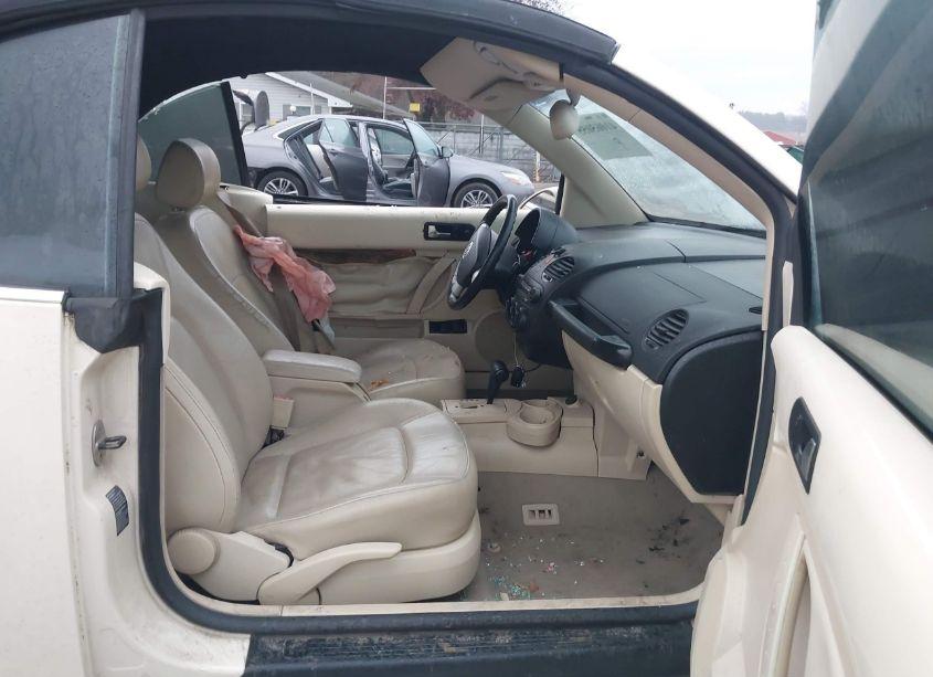 Photo 5 of 2005 Volkswagen New BEETLE GLS (VIN 3VWCM31Y45M309799)