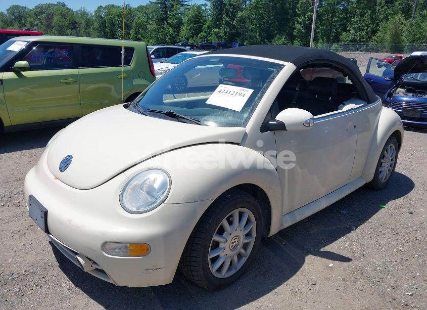 Photo 2 of 2005 Volkswagen New BEETLE GLS (VIN 3VWCM31Y55M369090)