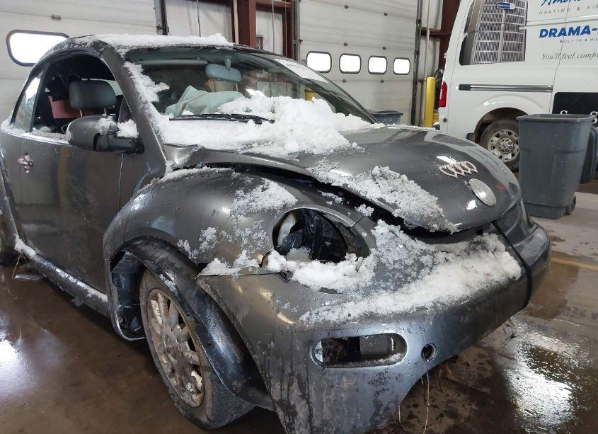 Photo 6 of 2004 Volkswagen New BEETLE GLS (VIN 3VWCM31Y64M320432)