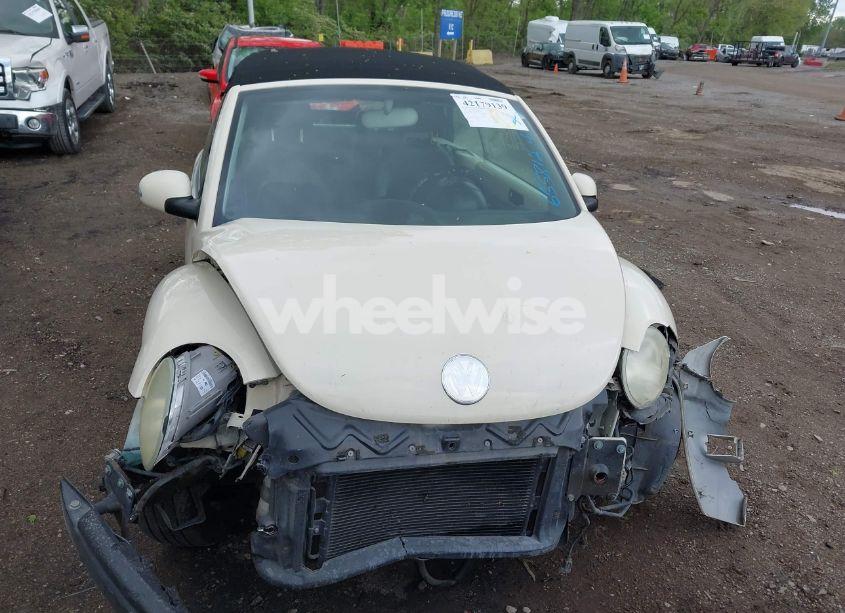 Photo 12 of 2005 Volkswagen New BEETLE GLS (VIN 3VWCM31Y95M306381)