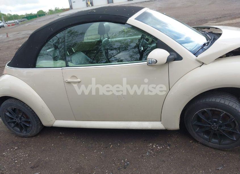 Photo 13 of 2005 Volkswagen New BEETLE GLS (VIN 3VWCM31Y95M306381)