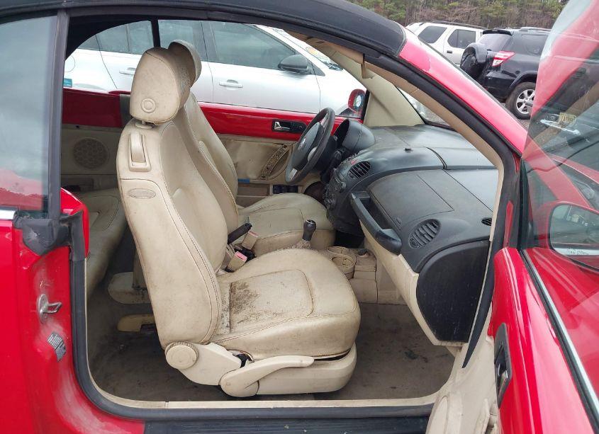 Photo 5 of 2005 Volkswagen New BEETLE GLS (VIN 3VWCM31Y95M315288)