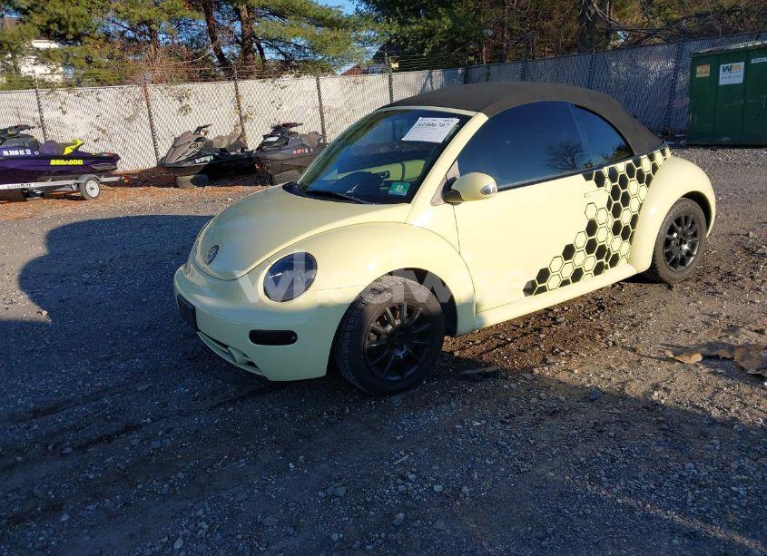 Photo 2 of 2005 Volkswagen New BEETLE GLS (VIN 3VWCM31Y95M352115)