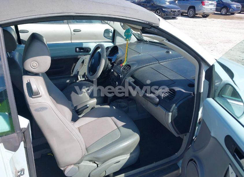 Photo 5 of 2005 Volkswagen New BEETLE GLS (VIN 3VWCM31Y95M369206)