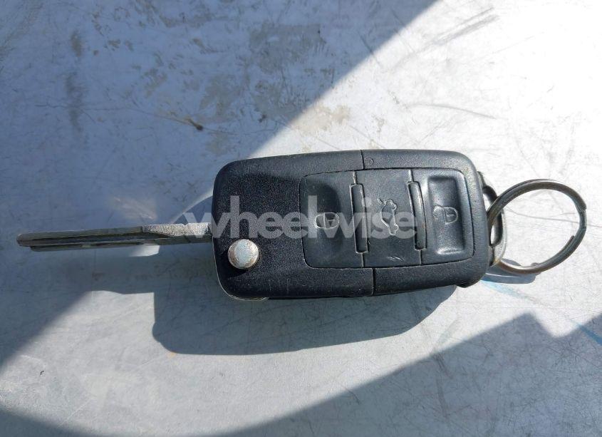 Photo 11 of 2005 Volkswagen New BEETLE GLS (VIN 3VWCM31YX5M315011)