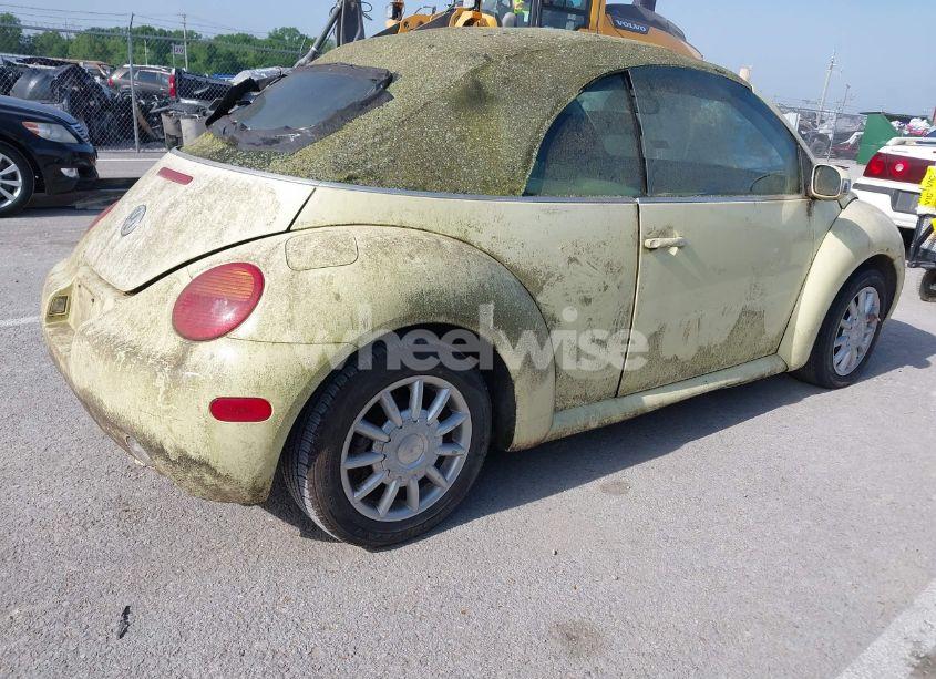 Photo 4 of 2005 Volkswagen New BEETLE GLS (VIN 3VWCM31YX5M315011)