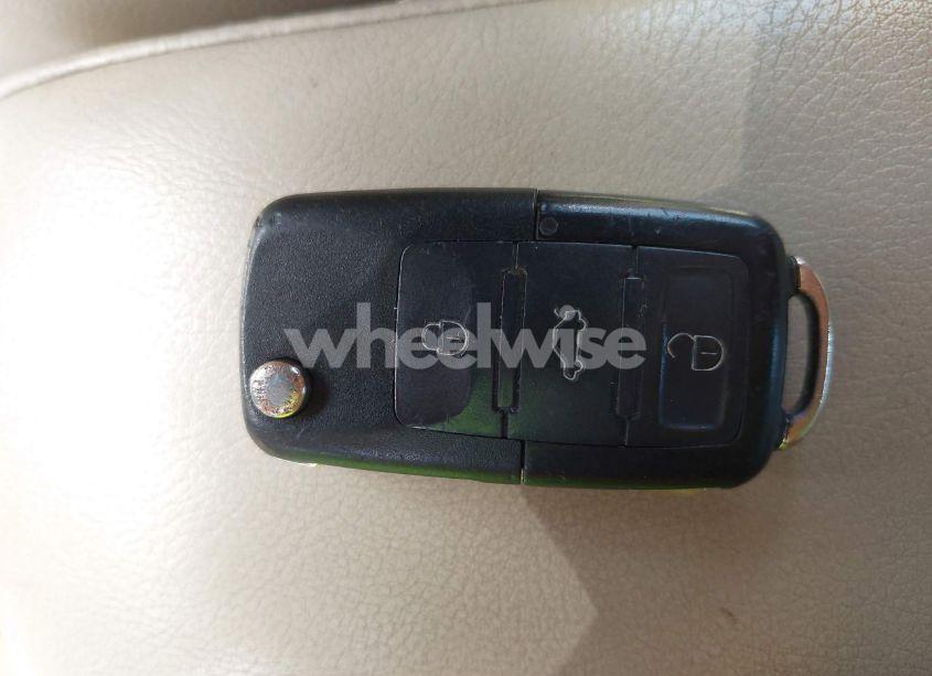 Photo 11 of 2005 Volkswagen New BEETLE GLS (VIN 3VWCM31YX5M362832)