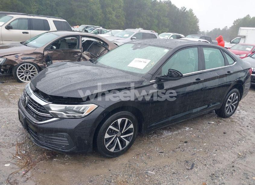 Photo 2 of 2022 Volkswagen Jetta 1.5T S (VIN 3VWCM7BU0NM015867)