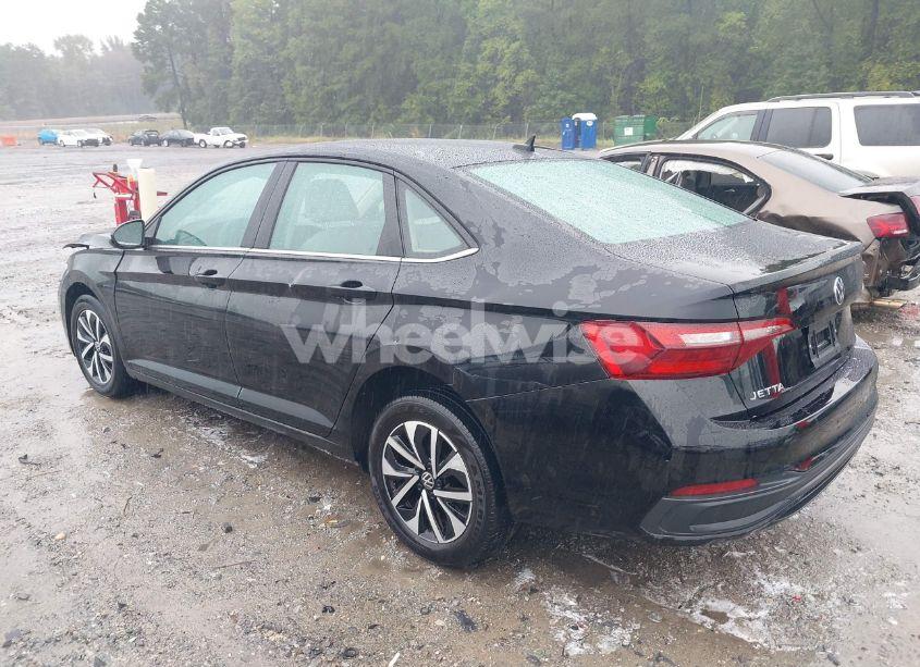 Photo 3 of 2022 Volkswagen Jetta 1.5T S (VIN 3VWCM7BU0NM015867)