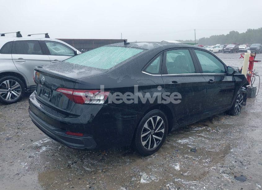 Photo 4 of 2022 Volkswagen Jetta 1.5T S (VIN 3VWCM7BU0NM015867)