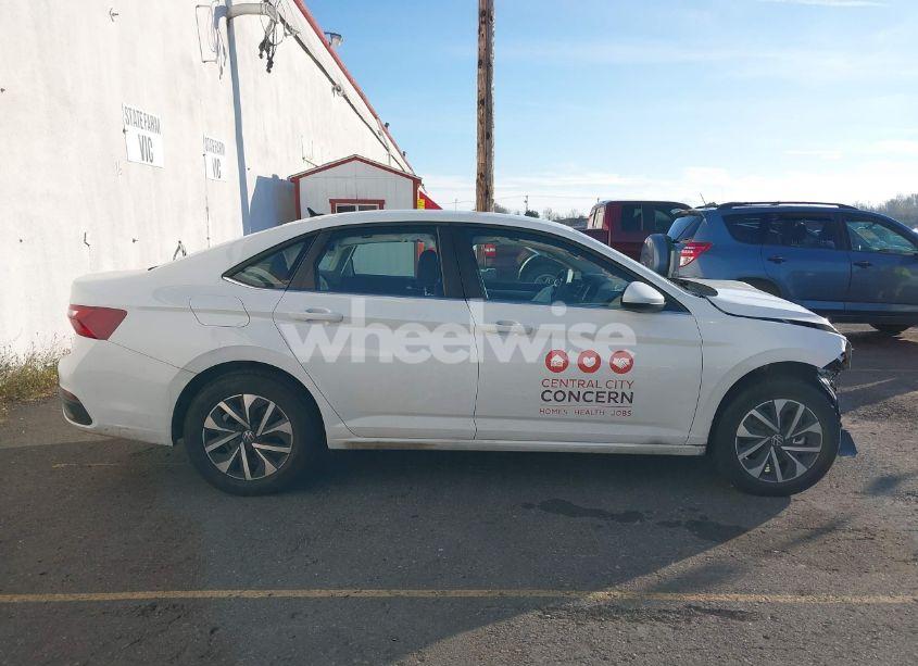 Photo 14 of 2022 Volkswagen Jetta 1.5T S (VIN 3VWCM7BU2NM026692)