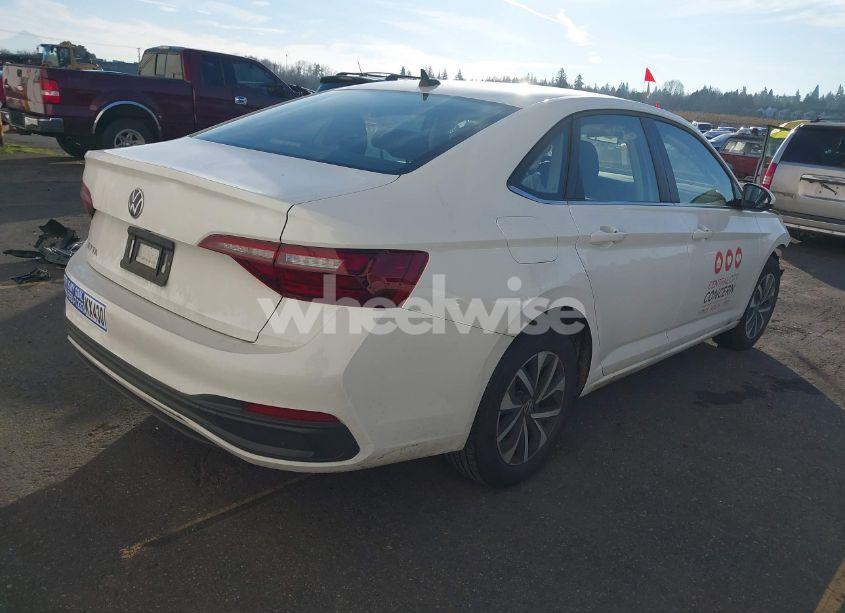 Photo 4 of 2022 Volkswagen Jetta 1.5T S (VIN 3VWCM7BU2NM026692)