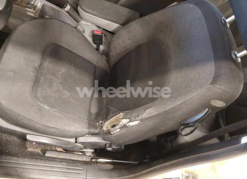 Photo 6 of 2001 Volkswagen New BEETLE GLS TDI (VIN 3VWCP21C01M423993)