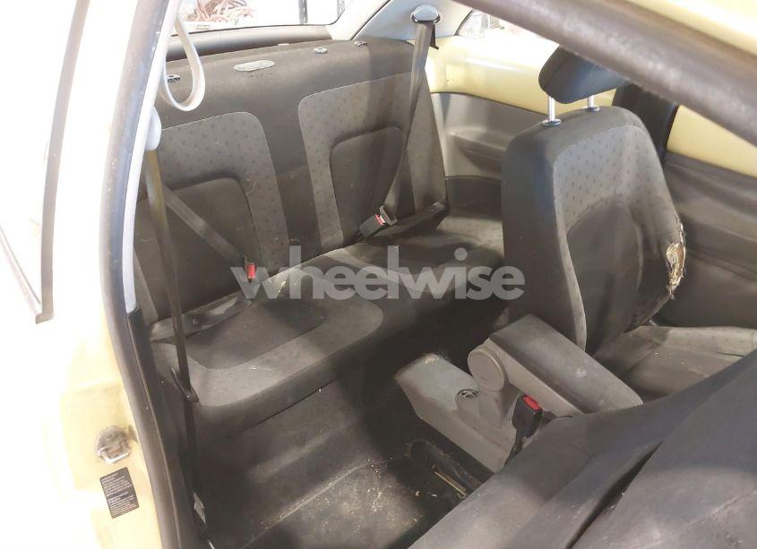 Photo 8 of 2001 Volkswagen New BEETLE GLS TDI (VIN 3VWCP21C01M423993)