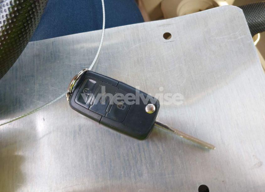 Photo 11 of 2001 Volkswagen New BEETLE GLS TDI (VIN 3VWCP21C61M446792)