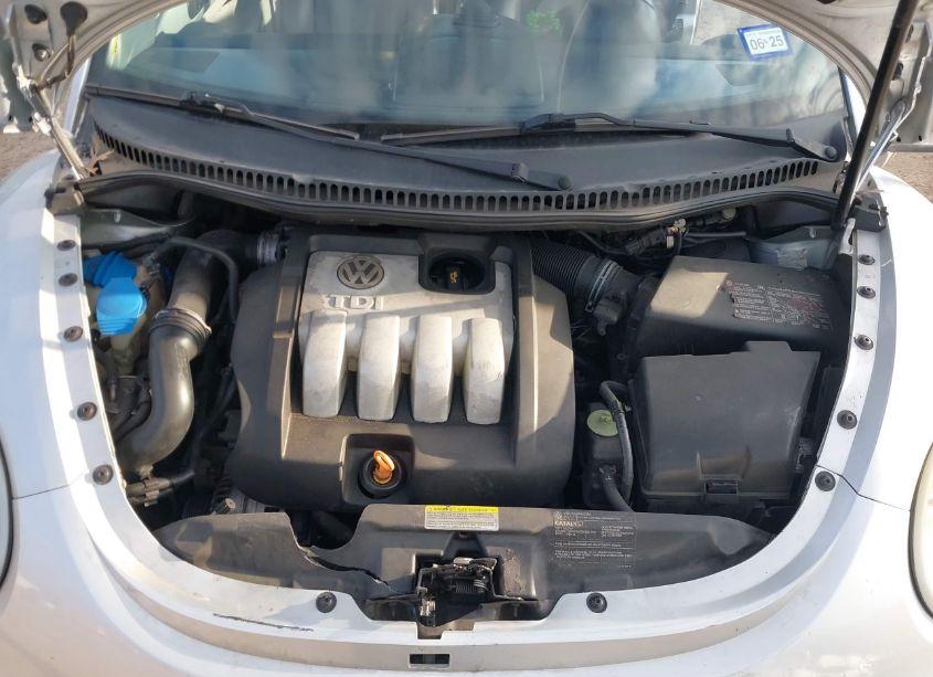 Photo 10 of 2005 Volkswagen New BEETLE GLS TDI (VIN 3VWCR31C05M410716)