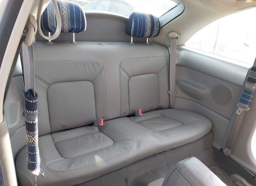 Photo 8 of 2005 Volkswagen New BEETLE GLS TDI (VIN 3VWCR31C05M410716)