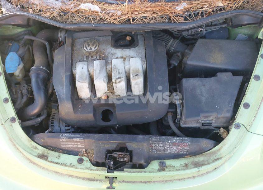 Photo 10 of 2005 Volkswagen New BEETLE GLS TDI (VIN 3VWCR31C15M403886)