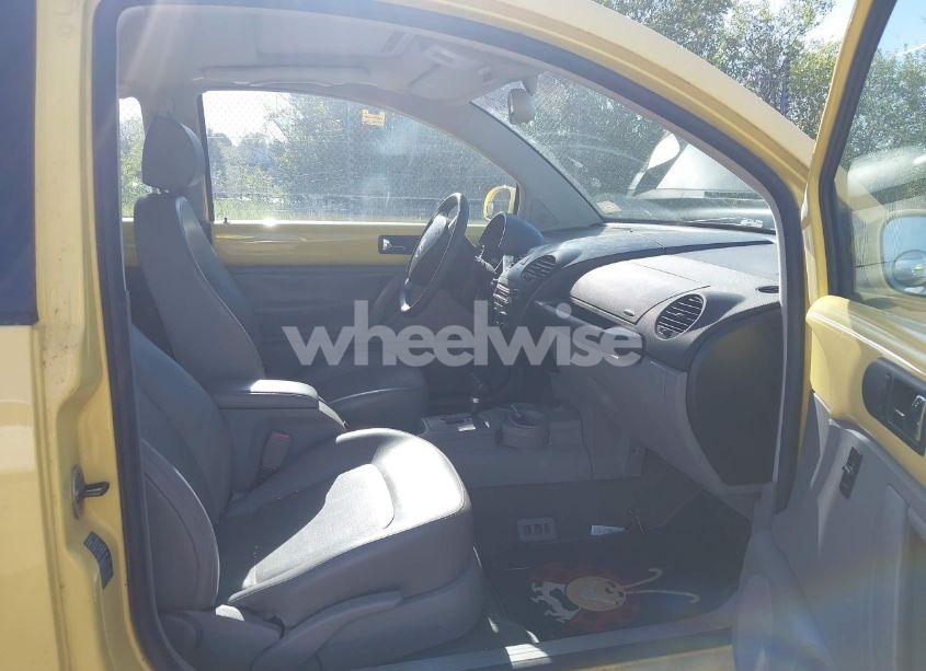 Photo 5 of 2005 Volkswagen New BEETLE GLS TDI (VIN 3VWCR31C85M409376)