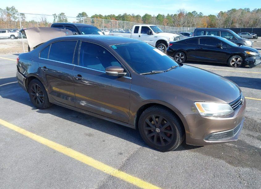 2014 Volkswagen Jetta 1.8T SE (VIN 3VWD07AJ0EM388432) main photo