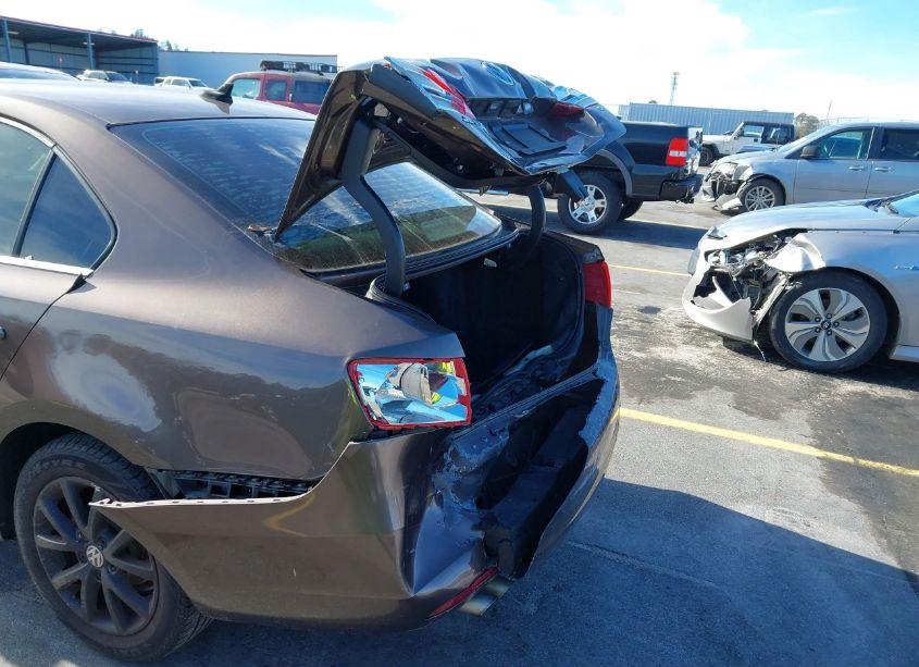 Photo 12 of 2014 Volkswagen Jetta 1.8T SE (VIN 3VWD07AJ0EM388432)