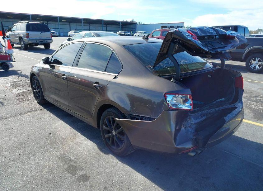 Photo 3 of 2014 Volkswagen Jetta 1.8T SE (VIN 3VWD07AJ0EM388432)