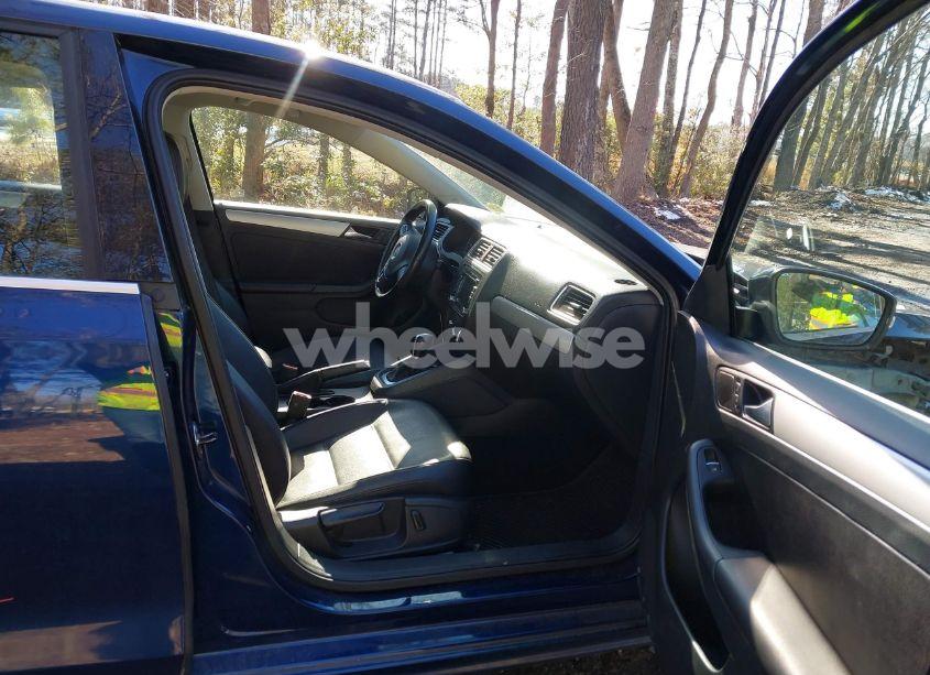 Photo 5 of 2014 Volkswagen Jetta 1.8T SE (VIN 3VWD07AJ0EM440285)