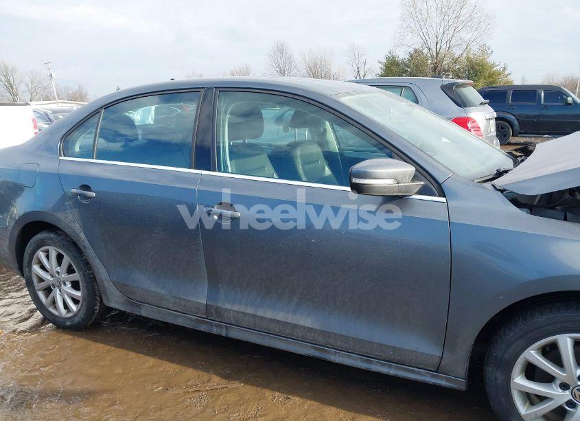 Photo 13 of 2014 Volkswagen Jetta 1.8T SE (VIN 3VWD07AJ1EM330314)