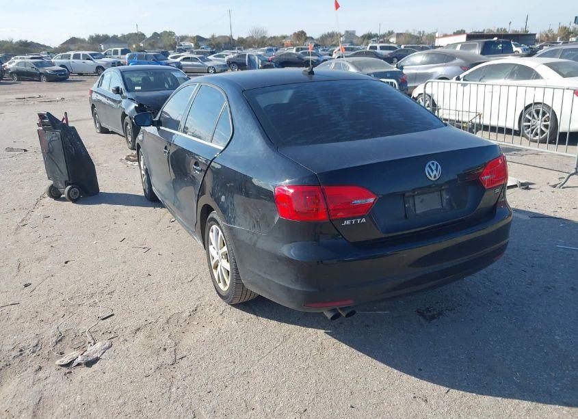 Photo 3 of 2014 Volkswagen Jetta 1.8T SE (VIN 3VWD07AJ1EM367931)