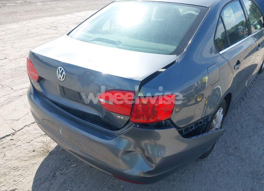 Photo 6 of 2014 Volkswagen Jetta 1.8T SE (VIN 3VWD07AJ1EM378265)