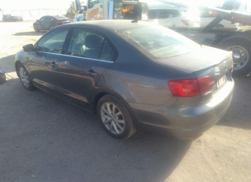 Photo 3 of 2014 Volkswagen Jetta 1.8T SE (VIN 3VWD07AJ1EM388956)