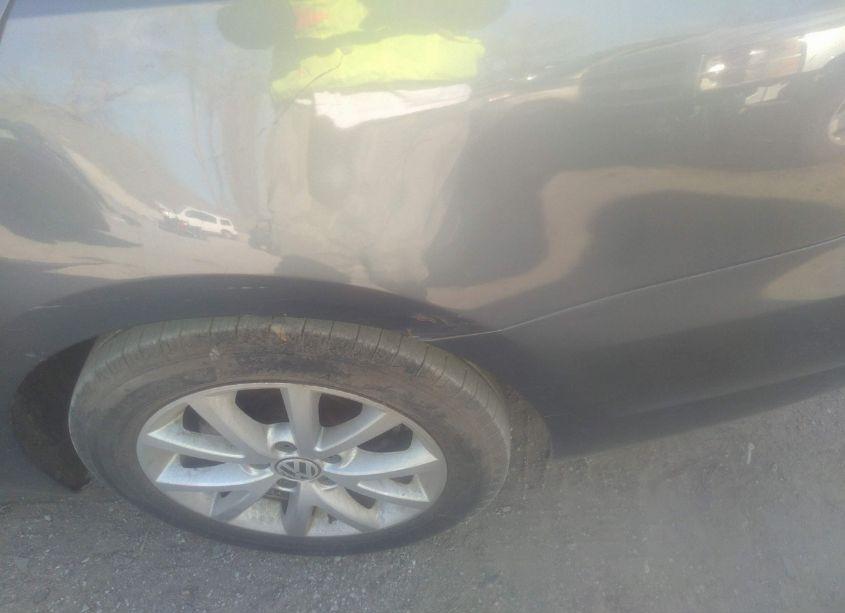 Photo 6 of 2014 Volkswagen Jetta 1.8T SE (VIN 3VWD07AJ1EM388956)