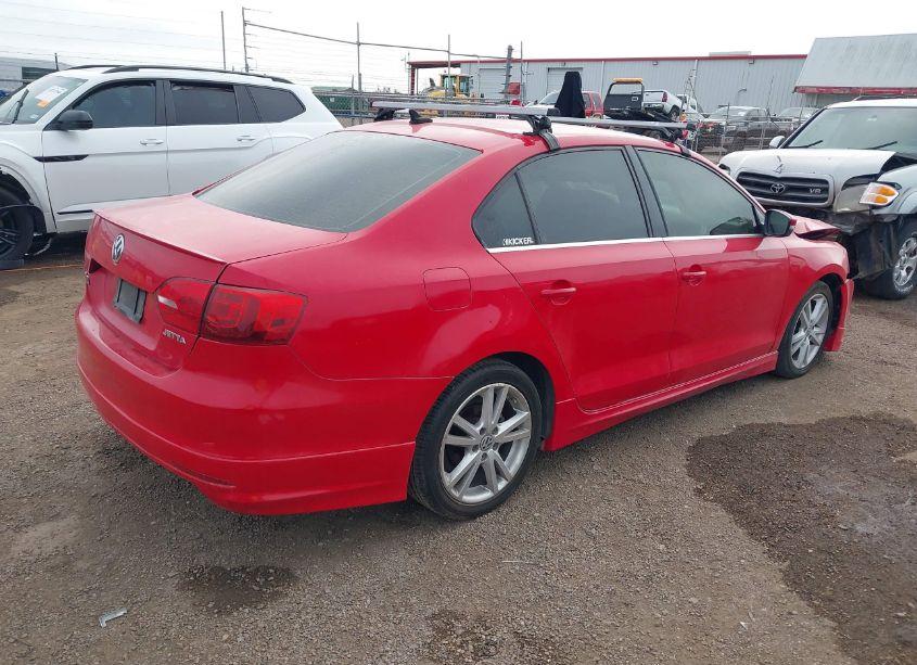 Photo 4 of 2014 Volkswagen Jetta 1.8T SE (VIN 3VWD07AJ2EM211297)