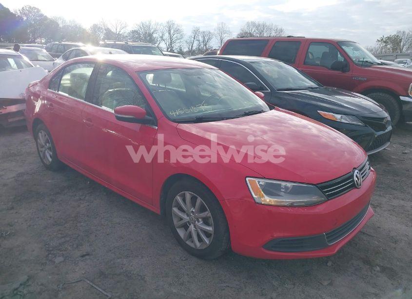 2014 Volkswagen Jetta 1.8T SE (VIN 3VWD07AJ2EM292804) main photo