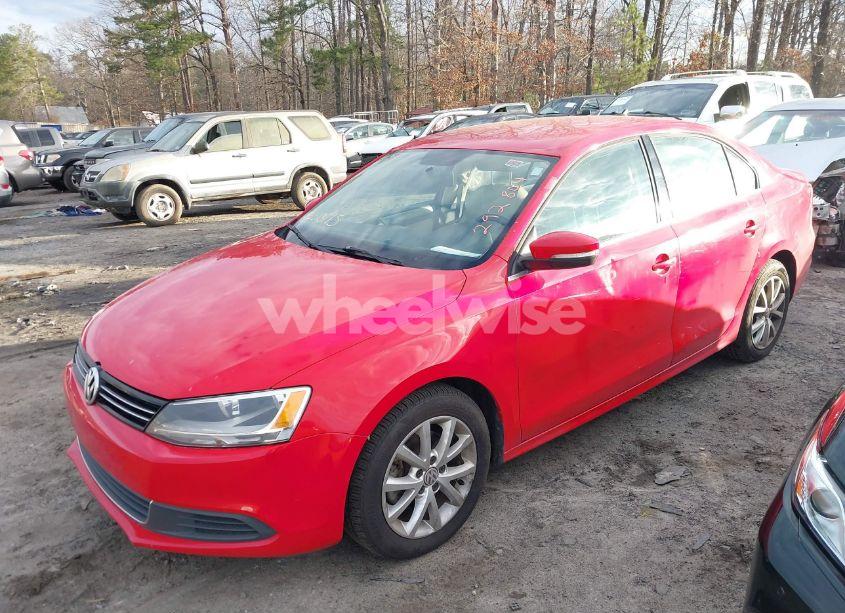 Photo 2 of 2014 Volkswagen Jetta 1.8T SE (VIN 3VWD07AJ2EM292804)