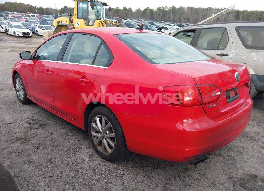 Photo 3 of 2014 Volkswagen Jetta 1.8T SE (VIN 3VWD07AJ2EM292804)