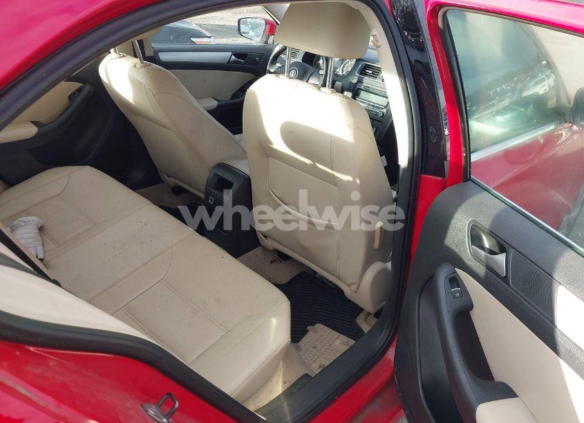 Photo 8 of 2014 Volkswagen Jetta 1.8T SE (VIN 3VWD07AJ2EM292804)