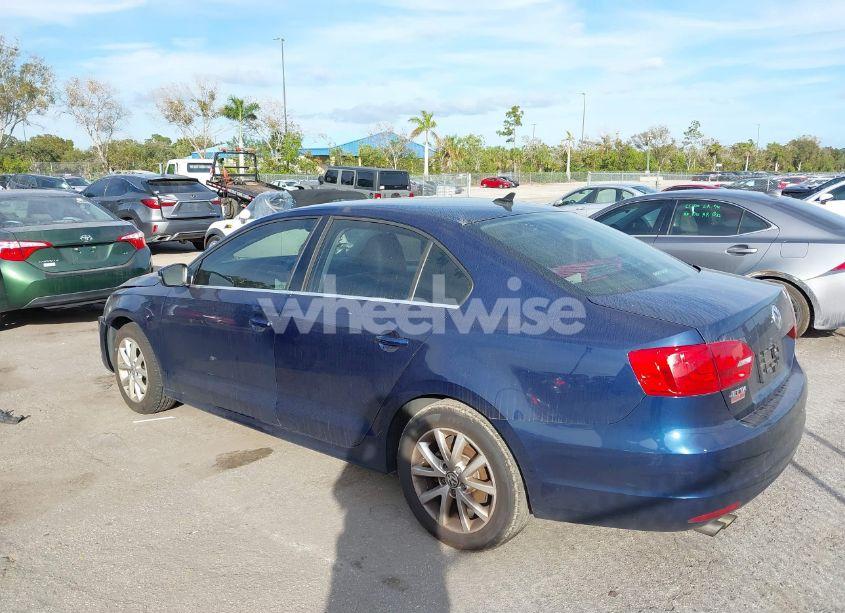 Photo 3 of 2014 Volkswagen Jetta 1.8T SE (VIN 3VWD07AJ2EM292883)