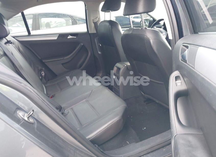 Photo 8 of 2014 Volkswagen Jetta 1.8T SE (VIN 3VWD07AJ2EM411841)