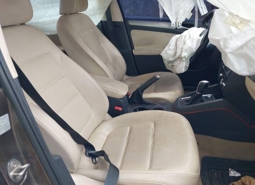 Photo 5 of 2015 Volkswagen Jetta 1.8T SE (VIN 3VWD07AJ2FM316813)