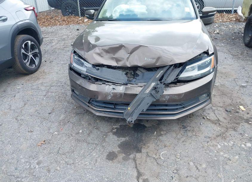 Photo 6 of 2015 Volkswagen Jetta 1.8T SE (VIN 3VWD07AJ2FM316813)