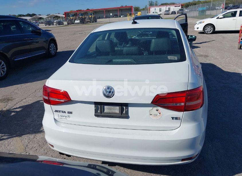 Photo 16 of 2015 Volkswagen Jetta SEDAN (VIN 3VWD07AJ2FM412442)