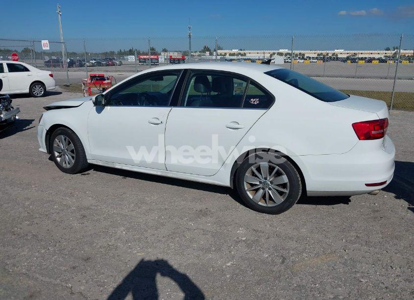 Photo 3 of 2015 Volkswagen Jetta SEDAN (VIN 3VWD07AJ2FM412442)