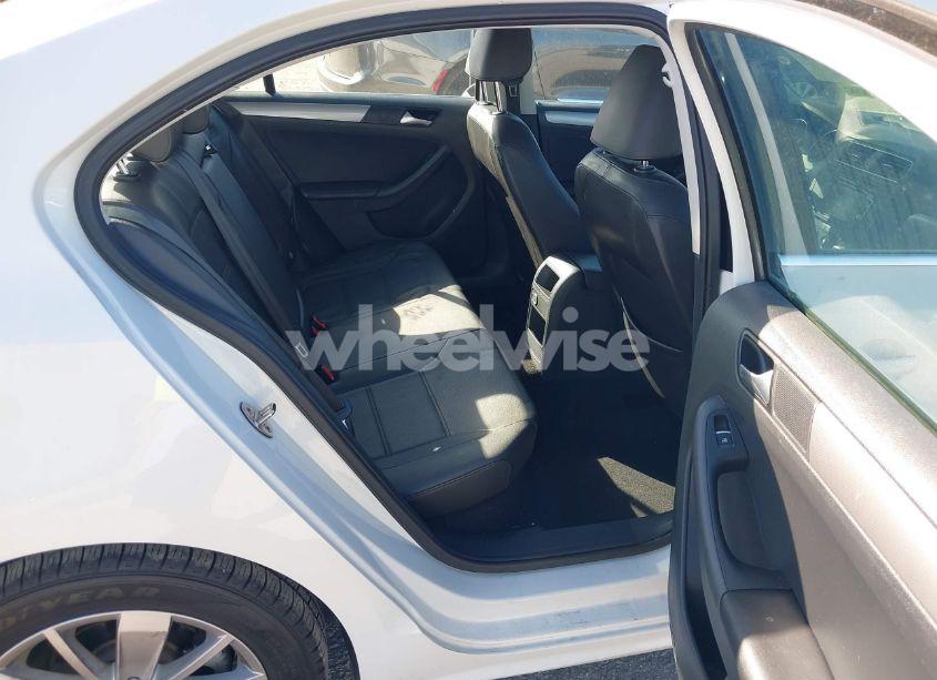 Photo 8 of 2015 Volkswagen Jetta SEDAN (VIN 3VWD07AJ2FM412442)