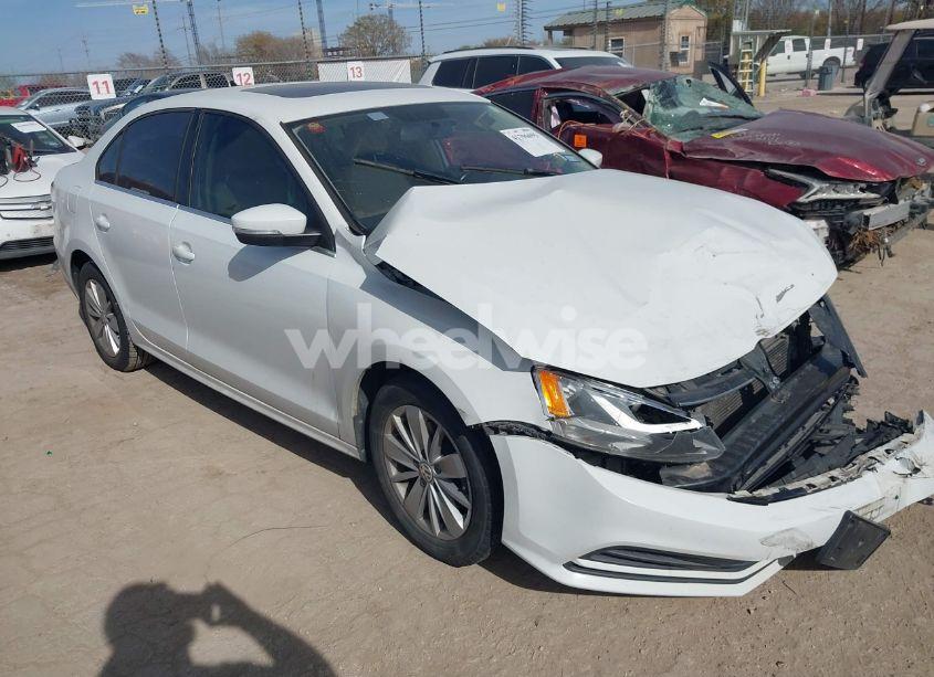 2015 Volkswagen Jetta 1.8T SE (VIN 3VWD07AJ2FM413901) main photo