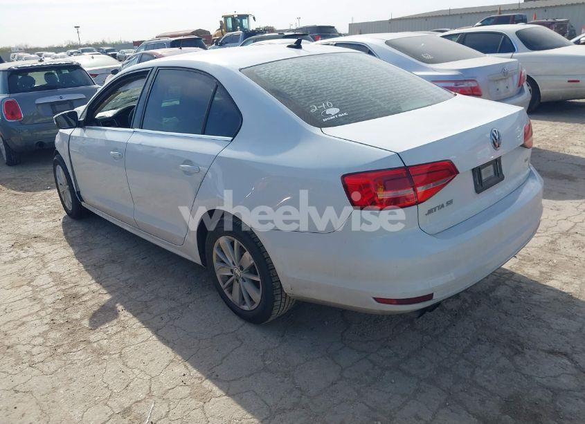 Photo 3 of 2015 Volkswagen Jetta 1.8T SE (VIN 3VWD07AJ2FM413901)