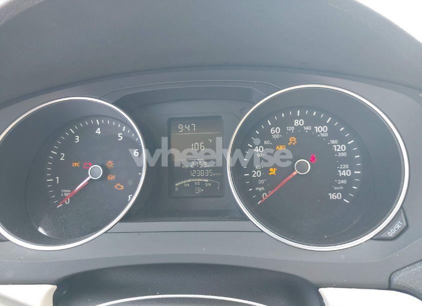 Photo 7 of 2015 Volkswagen Jetta 1.8T SE (VIN 3VWD07AJ2FM413901)